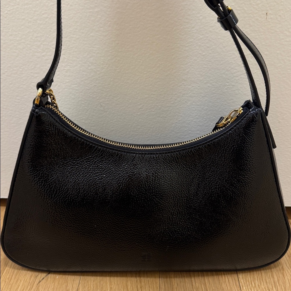 Givenchy Black Shoulder Bag with Gold Charm - Picture 2 of 8